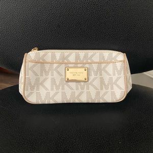 Michael Kors small bag/clutch
